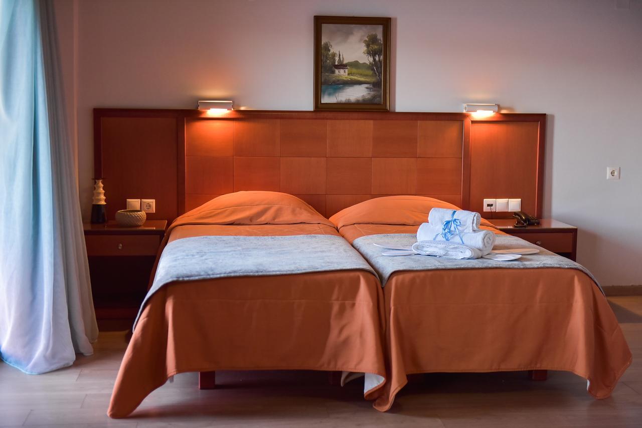 Oscar Hotel Amfilochía Екстериор снимка
